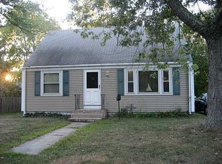 41 Sundance St, Warwick, RI 02886