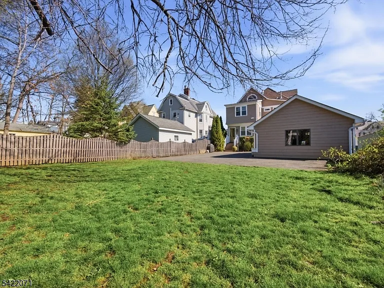 217 Prospect St #B — Photo 26