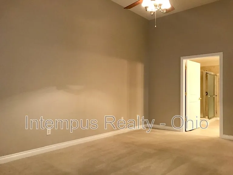 6346 Grassmere Dr — Photo 36