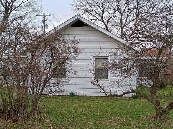 3rd image of 2675 108th Ave