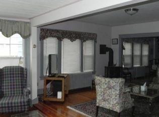 4 Canonicus Ave, Newport, RI 02840