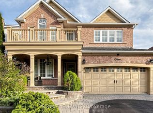 11 Joshua Blvd, Whitby, ON L1M2J1