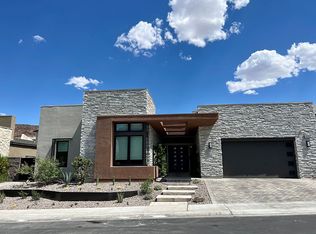 2215 Summit Mesa Ln, Henderson, NV 89052