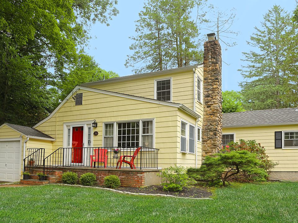 26 Laurelton Rd-12.jpg