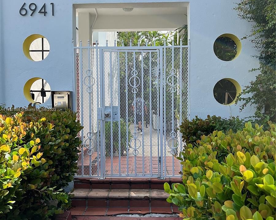 1st image of 6941 Bay Dr APT 2A
