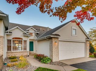 16303 Crystal Hills Dr, Lakeville, MN 55044