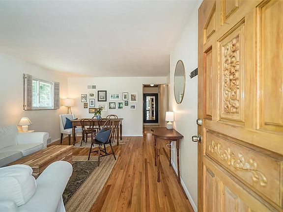 5th image of 7133 Lindenwood Pl
