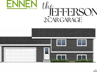 5634 Traverse Dr, Rapid City, SD 57703