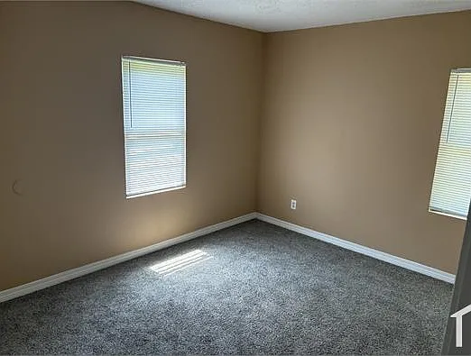 2 bed, 1100 sqft, $1,200 — Photo 4