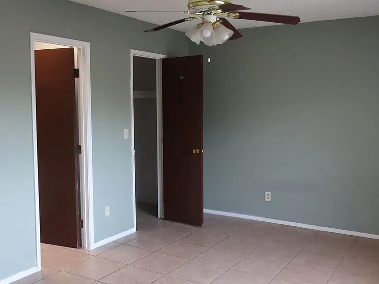 4858 Evergreen Dr — Photo 24