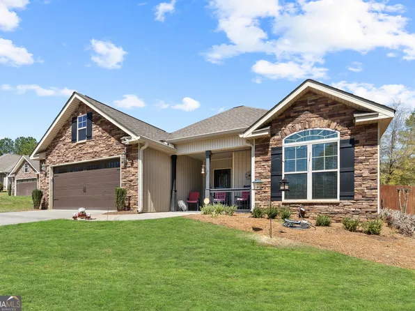 100 Highland Point Dr, Kathleen, GA 31047