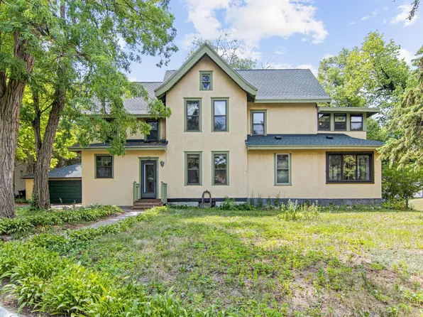 913 Mound St, Saint Paul, MN 55106
