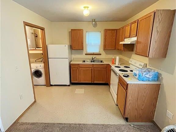 3rd image of 1635 W Neptune St APT 6