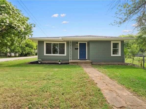 218 N Pearl St, Mart, TX 76664