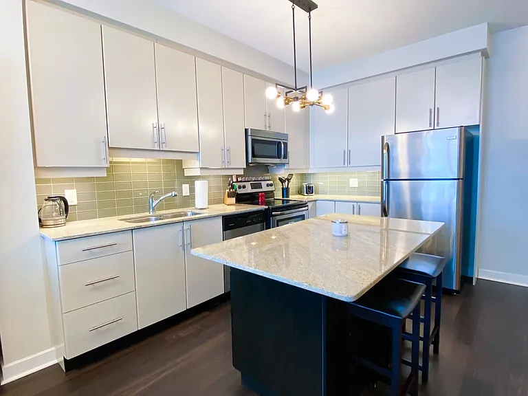 33 Bay St #3213 — Photo 9