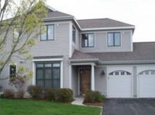 516 Golf Course Rd, South Burlington, VT 05403