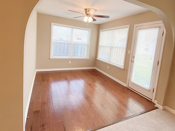 3rd image of 5763 Weeping Willow Pl
