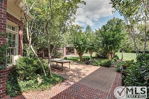 1st image of 341 Lake Valley Dr