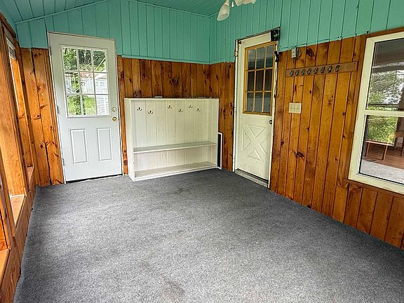 4th image of 9 Village Drive