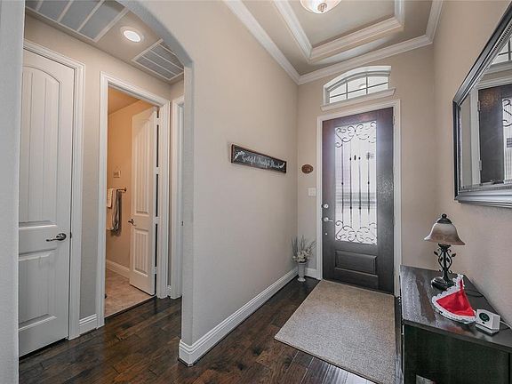 4th image of 409 Dominion Dr