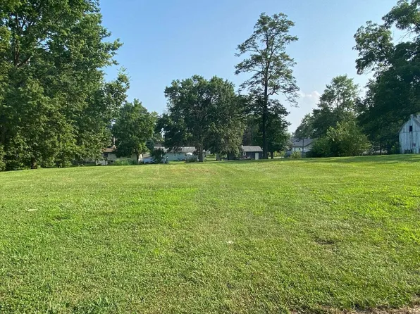 338 E Rollins St, Moberly, MO 65270