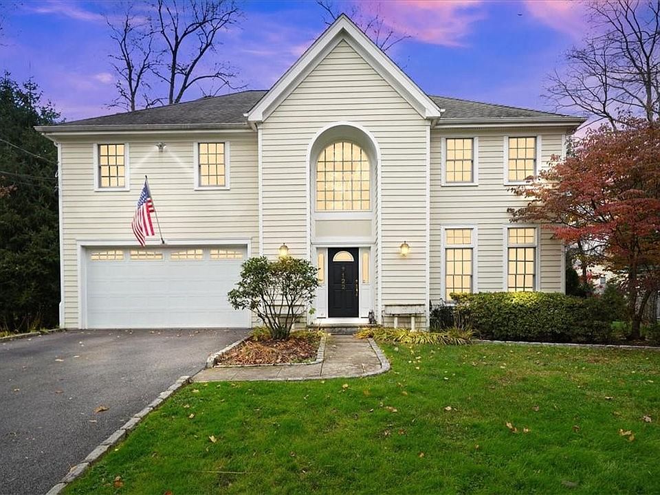 1st image of 122 Parkview Drive