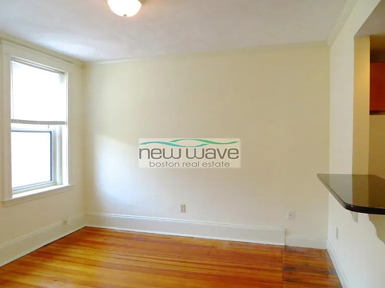 51 Queensberry St #17 — Photo 8