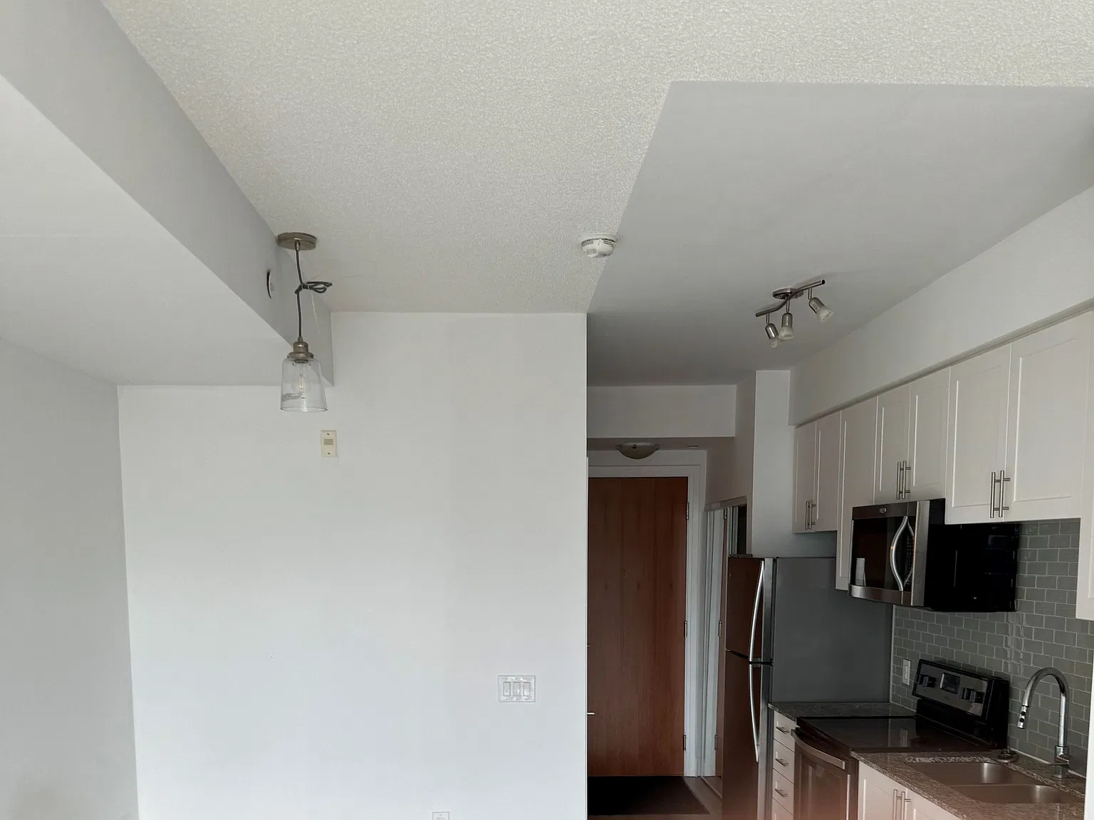 Studio, $1,800 — Photo 3