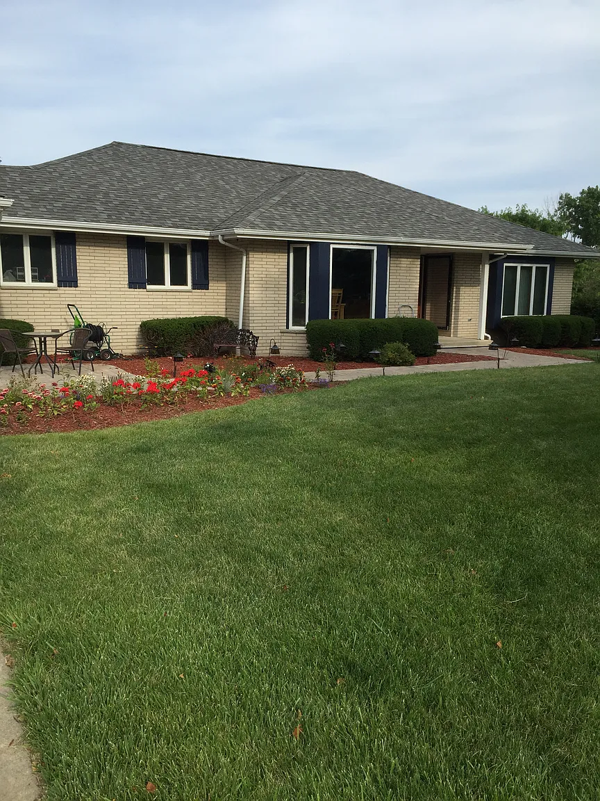 38605 N Burr Oak Ln photo 1