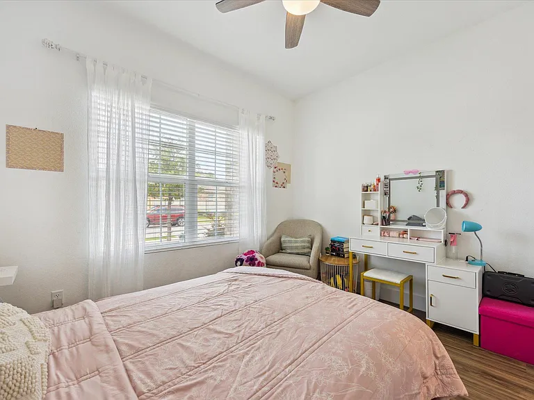 700 Legends Ln — Photo 20