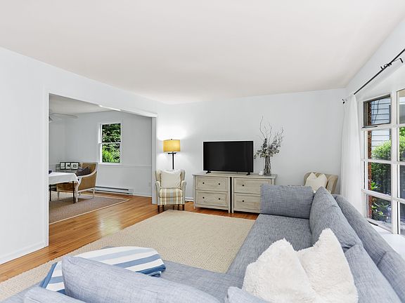 36 Butler St Cos Cob CT 06807-print-003-003-001-4200x2800-300dpi.jpg