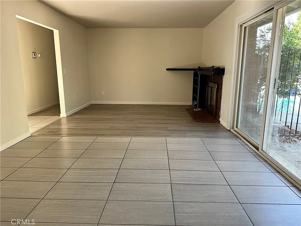 3 bed, 1170 sqft, $3,250 — Photo 4