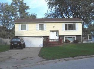 28 Pacific Ave, Hebron, IN 46341