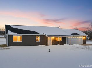 2531 Daisy Ln, Middleville, MI 49333