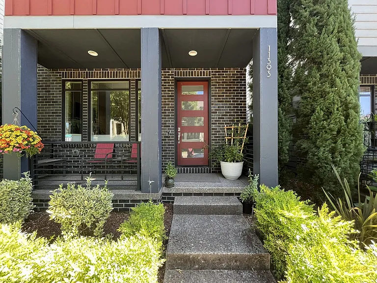 11393 SW Barber St — Photo 4