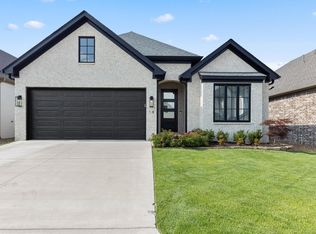 24 Mountain Brook Rd, Little Rock, AR 72223