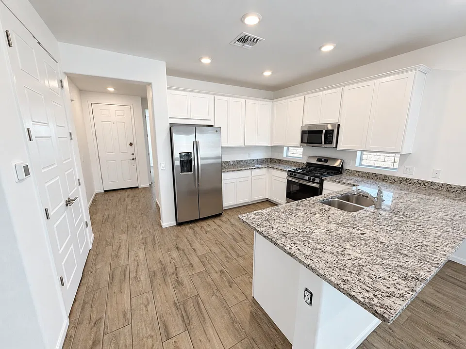 13033 E Cembeline Ln