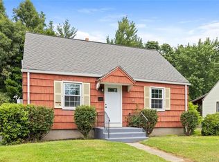 61 Woodmere Rd, Bristol, CT 06010