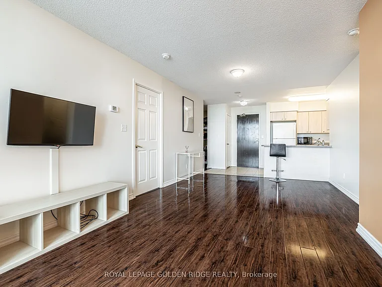 18 Spring Garden Ave #1506 — Photo 10