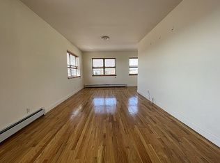 59-42 Menahan St #3, Ridgewood, NY 11385