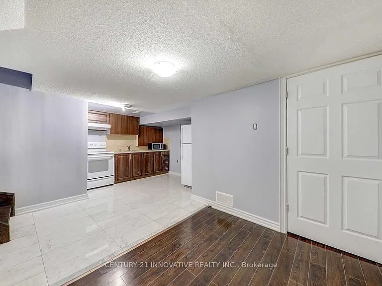 7 Sachems Pl #BASEMENT — Photo 3