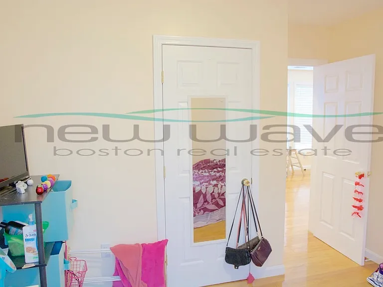 207 Hillside St #3 — Photo 14