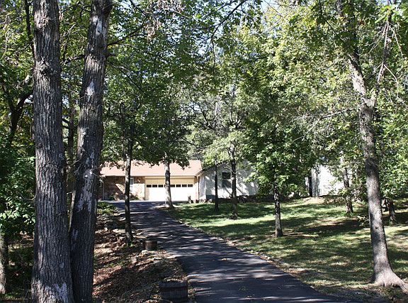 2nd image of 4706 N Walnut Dr