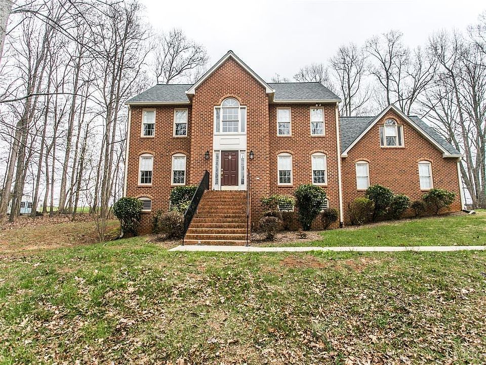 1st image of 300 Millspring Dr