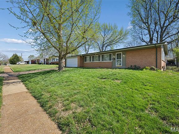 2nd image of 1680 Horseshoe Dr