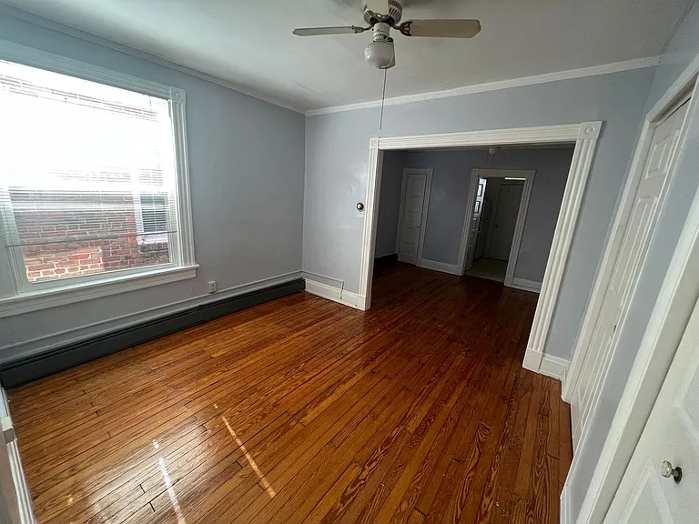 8 N. Auburn Ave. — Photo 20