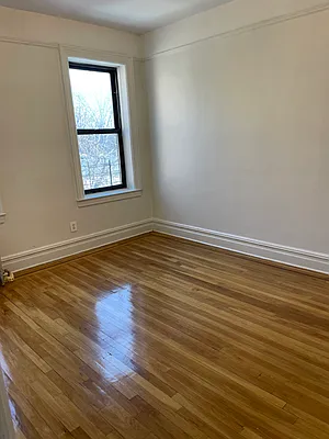 Rented by Metropolis International Realty Inc. | media 4