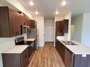 100 N 5th St #82, Lebanon, OR 97355