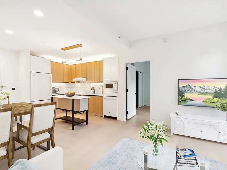 Newport Rentals — Photo 499