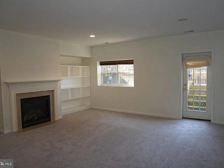 9219 Alvyn Lake Cir — Photo 3